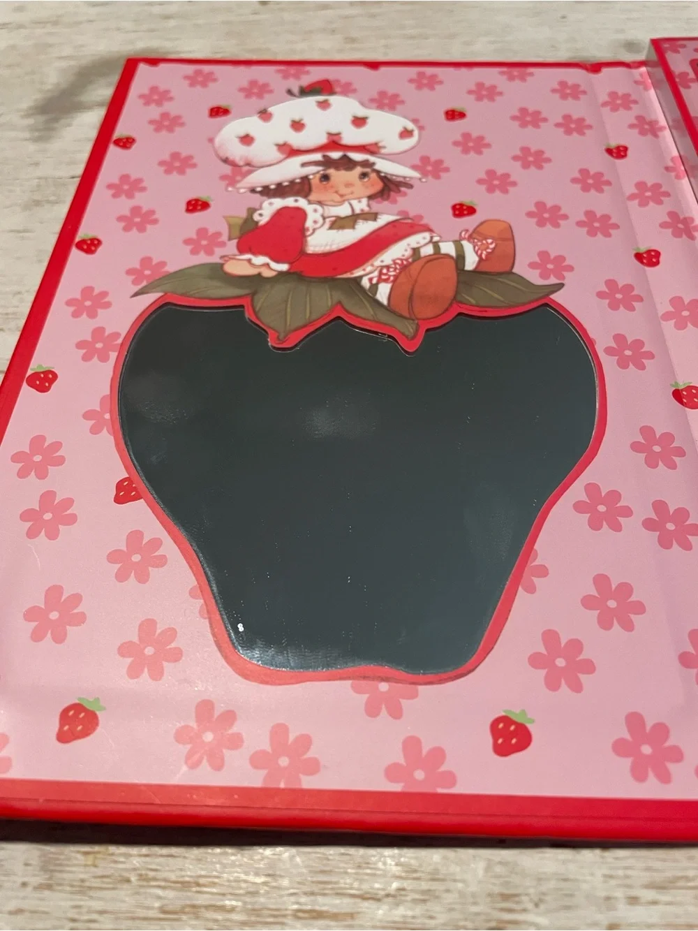 Strawberry Shortcake Eyeshadow Palette - Strawberry Shortcake Licensed